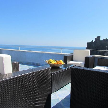La Terrazza Sul Mare Bed & Breakfast อาชิ กัสเตลโล ภายนอก รูปภาพ