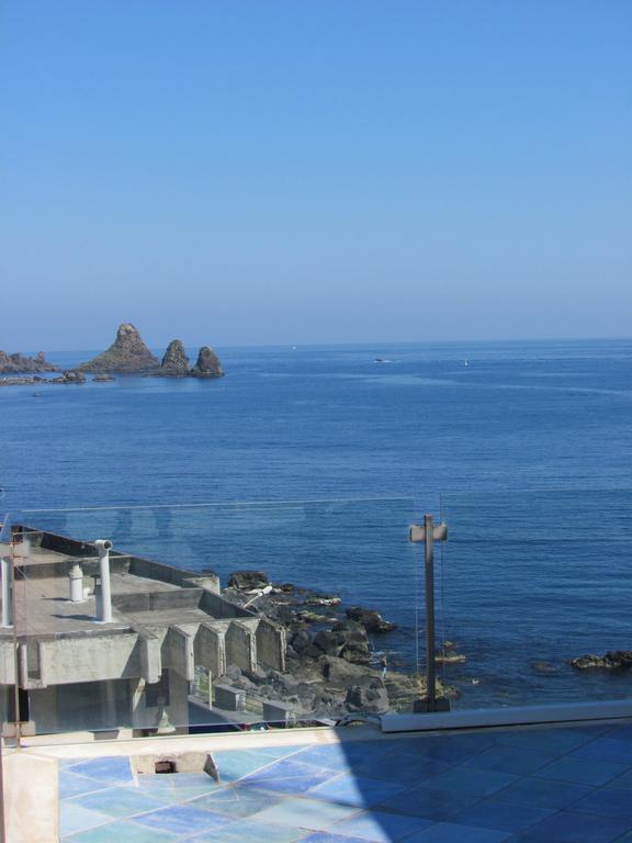 La Terrazza Sul Mare Bed & Breakfast อาชิ กัสเตลโล ภายนอก รูปภาพ
